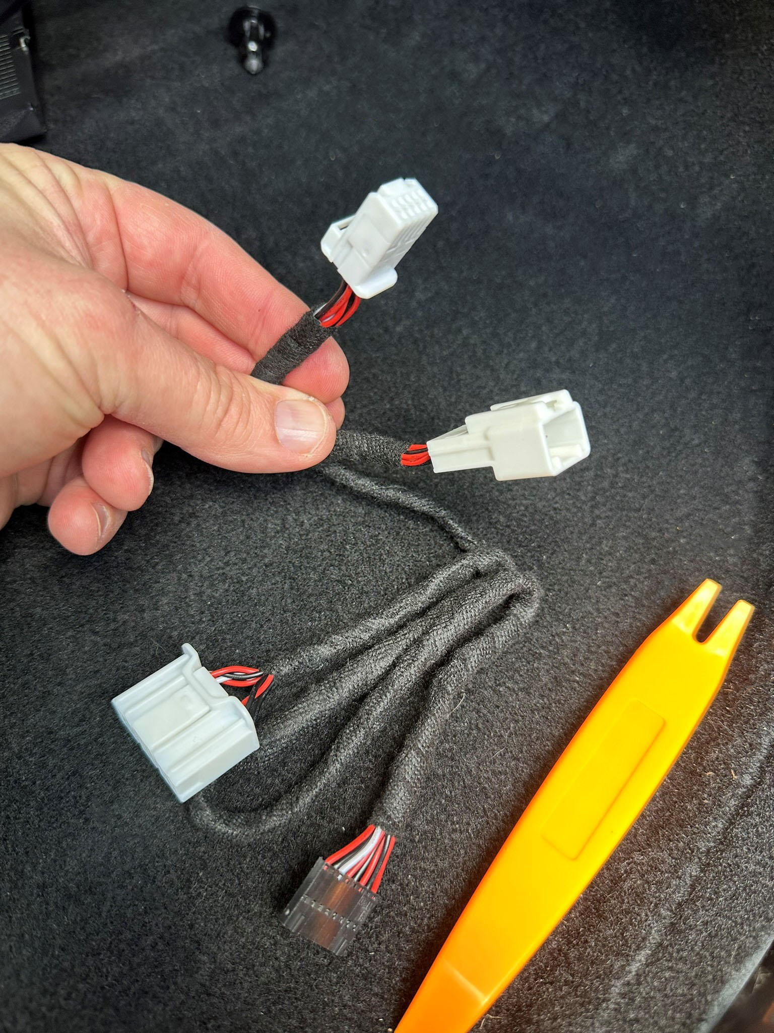 White Plug Splitter