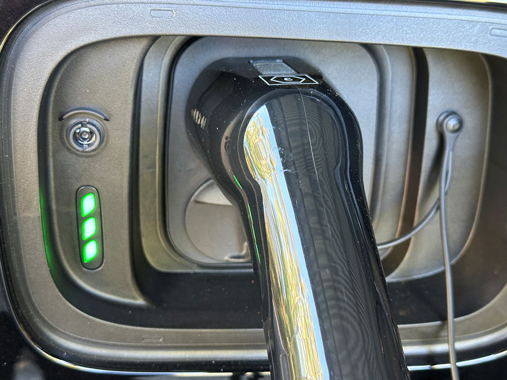 BYD Shark 6 Plugged In